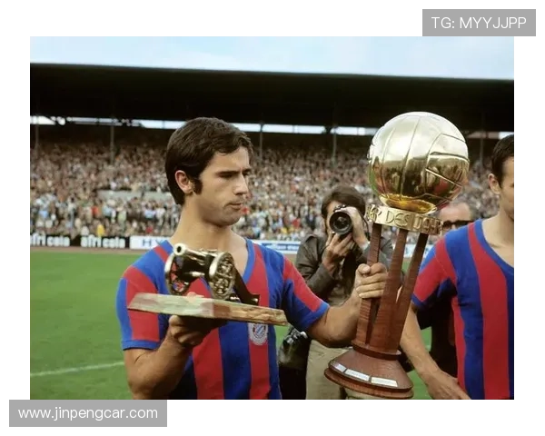 全球足坛十大最强球星风采盘点 他们的实力和传奇不可忽视