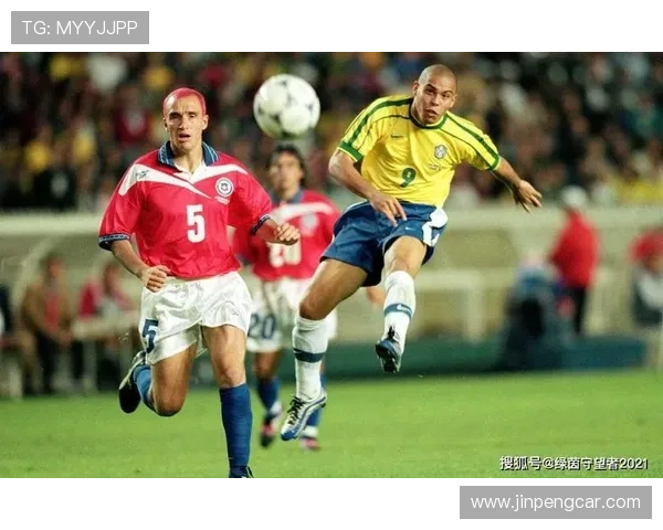 功夫踢足球的明星星哥是谁 盘点他的足球之路与成就