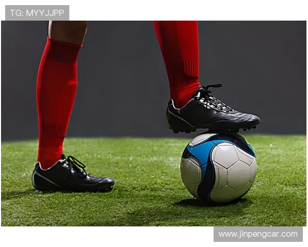 足球星弟崛起：从小场地到大舞台，他如何逆袭成为未来巨星